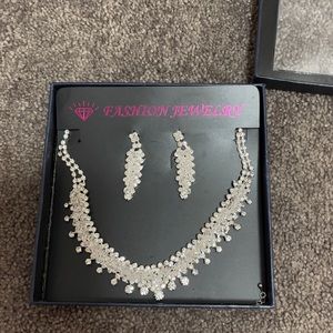 Bride Necklace and Earrings set (fashion jewelry)